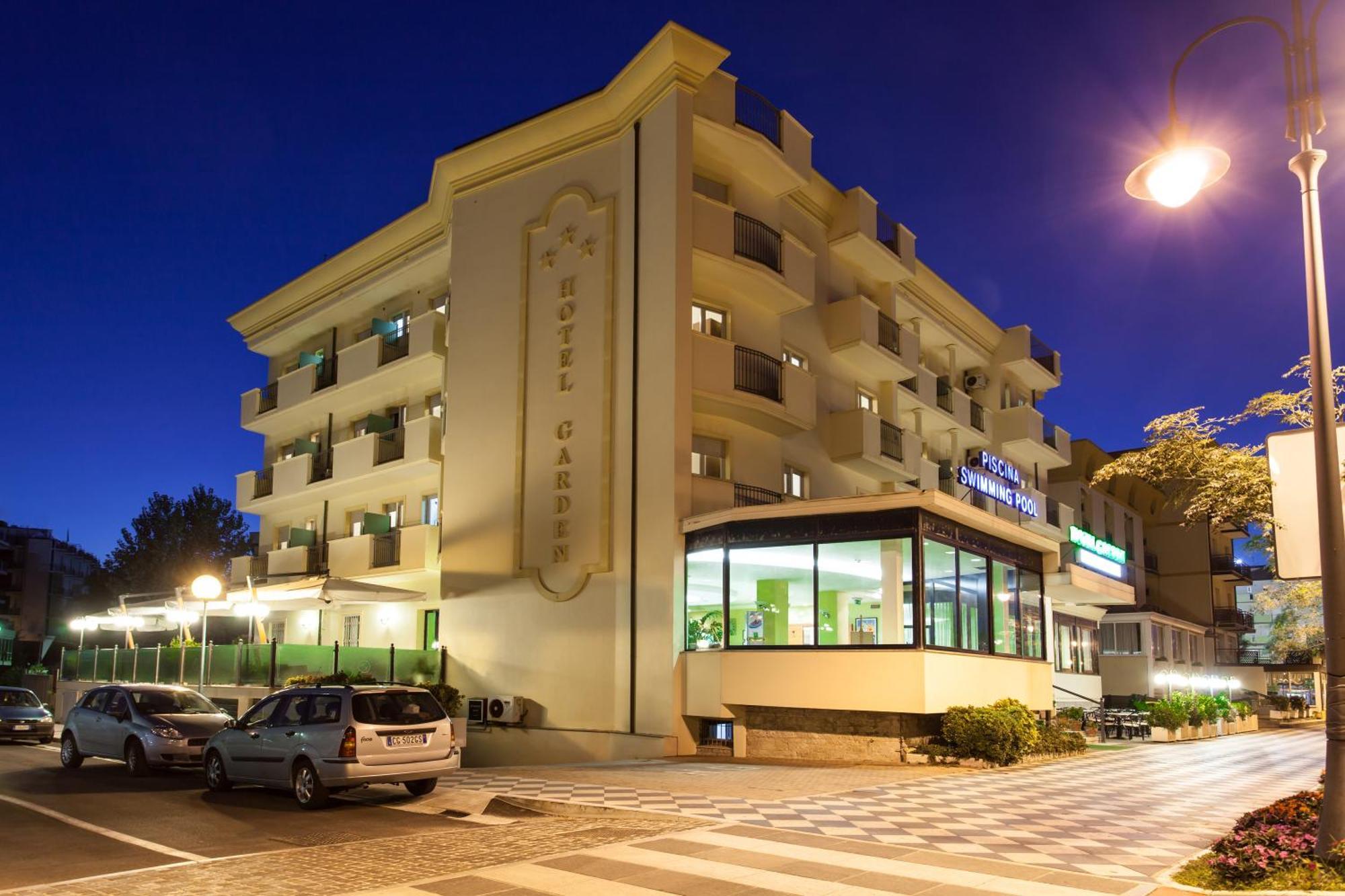 Hotel Garden Cesenatico Esterno foto