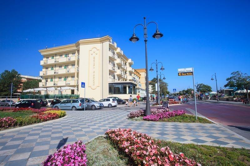 Hotel Garden Cesenatico Esterno foto