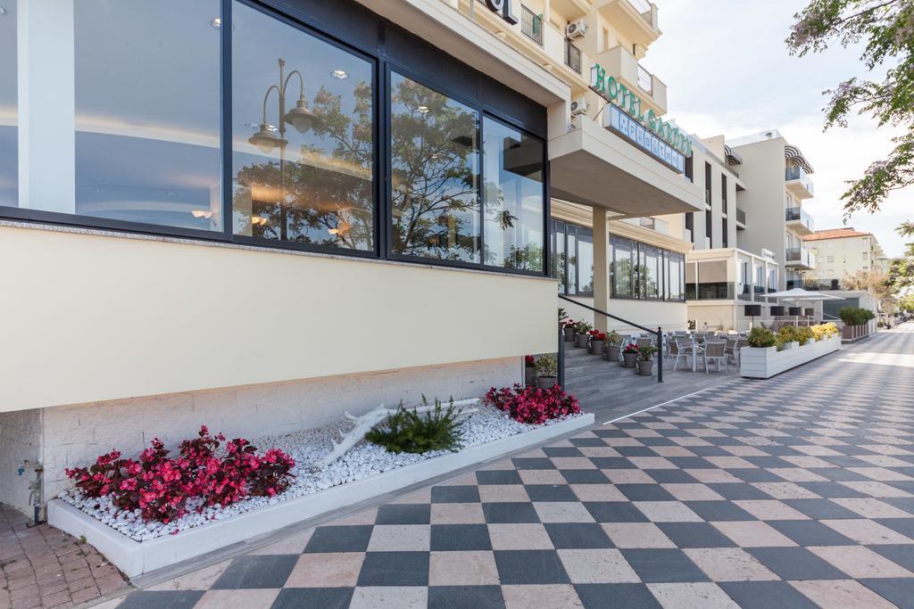 Hotel Garden Cesenatico Esterno foto