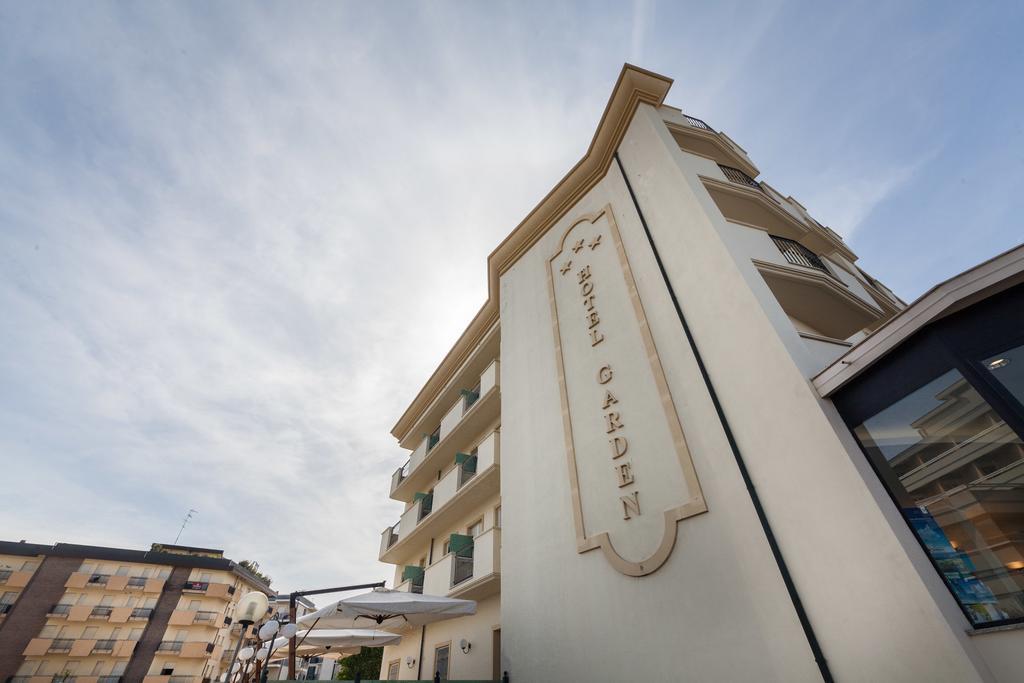 Hotel Garden Cesenatico Esterno foto